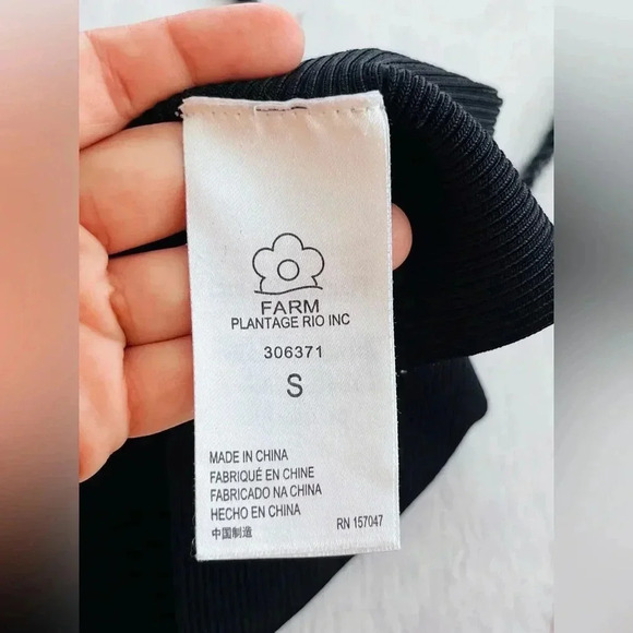 Anthropologie Farm Rio Bandeau Front Cut Out Crop Top in Black Size Small NWOT - Picture 9 of 11